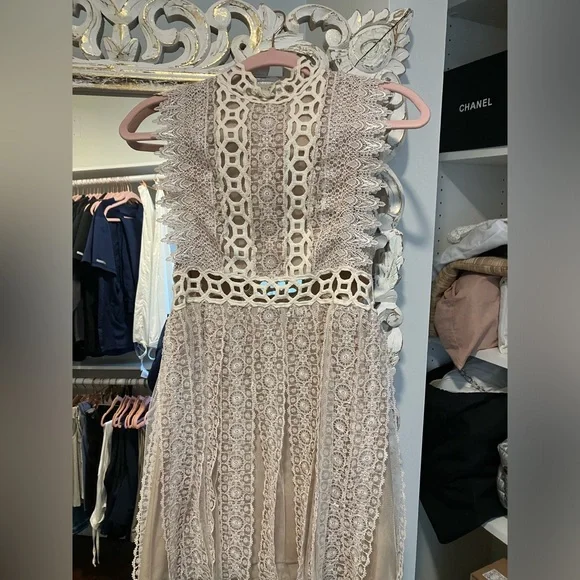 FREE PEOPLE Forever Lace Crochet Babydoll OPEN Back Mini Dress SZ 2 - Picture 4 of 7